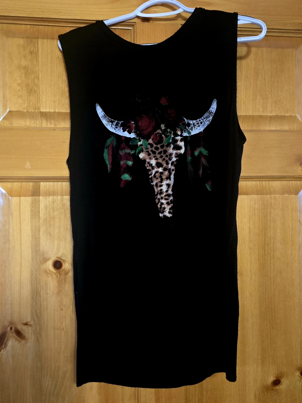 Black Sleeveless Graphic Tank Top with Floral Bull Skull